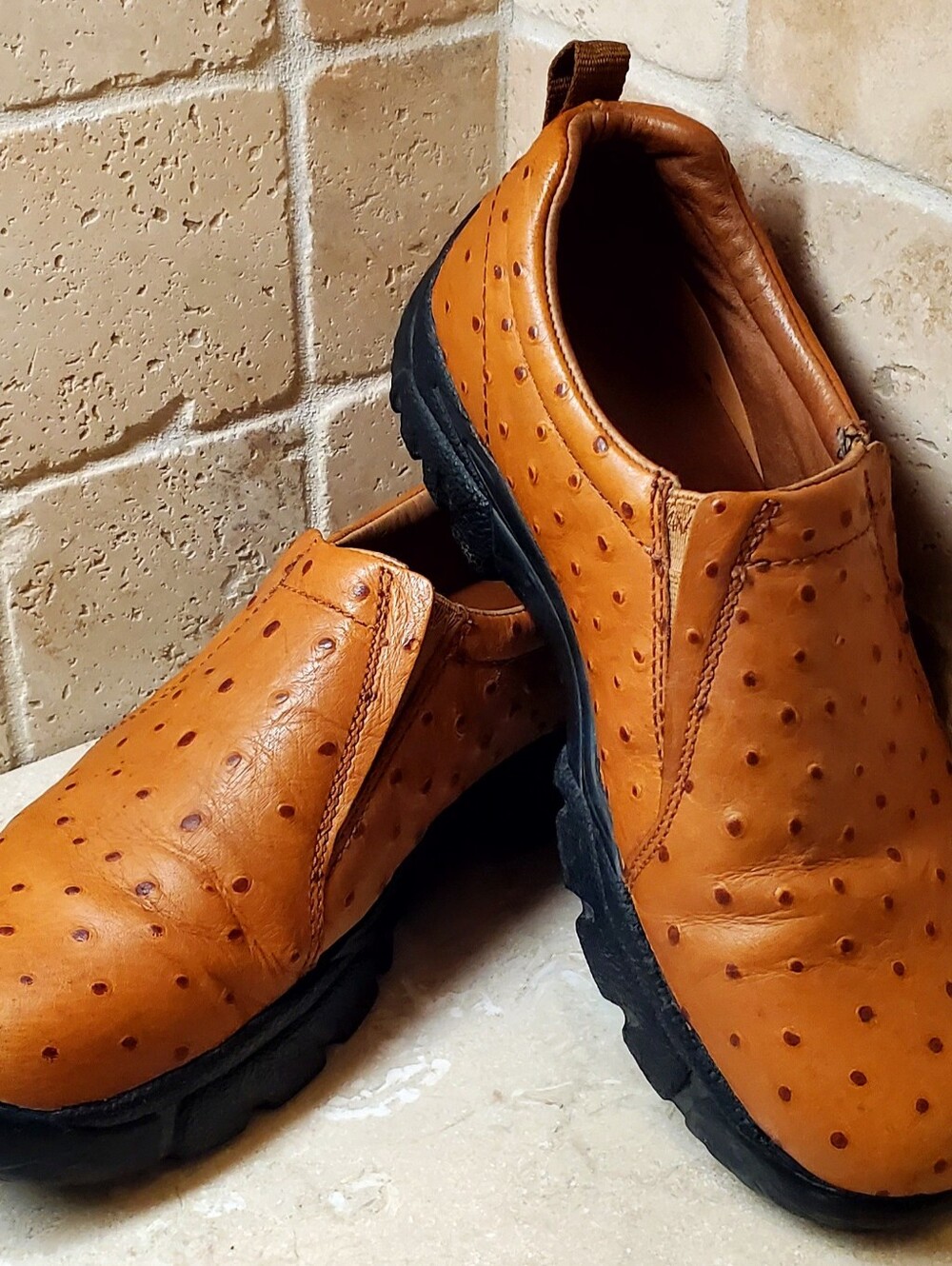 Roper Women's Size 8.5 Tan Ostrich-Style Leather Slip-On Clogs